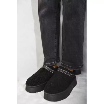 Thick Sole Fluffy Slippers