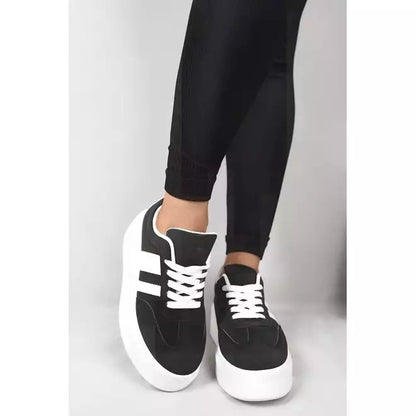 stripe contrast trainers